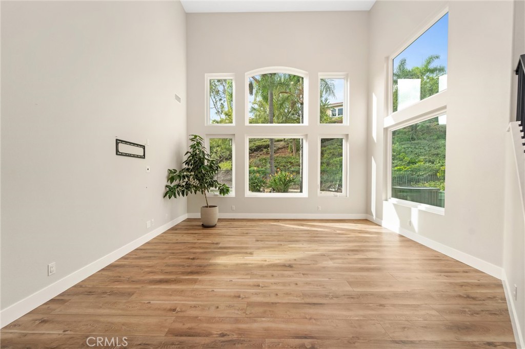 MLS #PW25260976 image #2