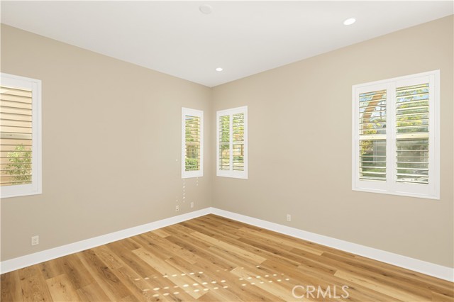 MLS #PW25261003 image #17