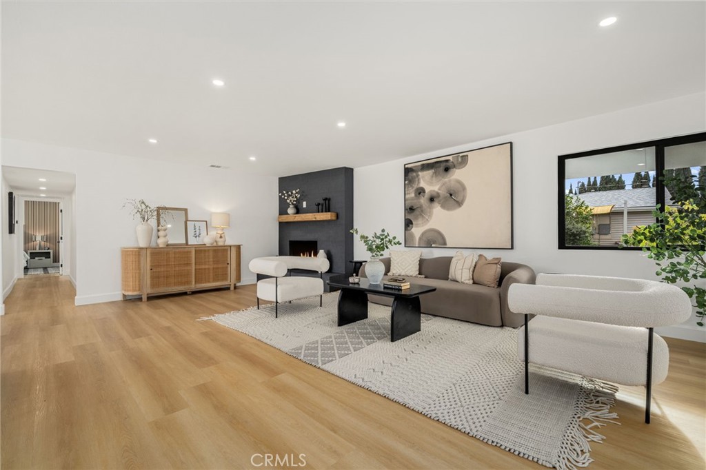 MLS #PW25261132 image #2