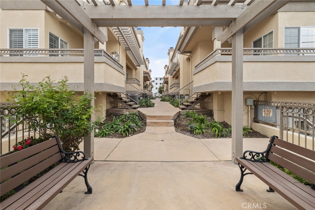 MLS #PW25261302 image #30