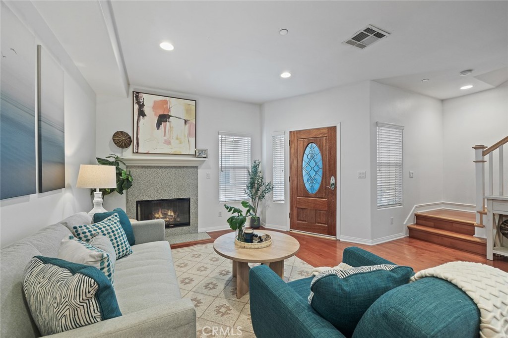 MLS #PW25261302 image #9