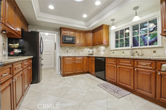 MLS #PW25262350 image #9