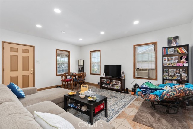 MLS #PW25262407 image #2