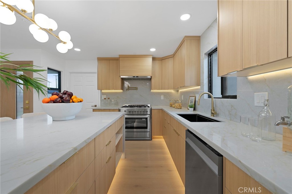 MLS #PW25262960 image #2