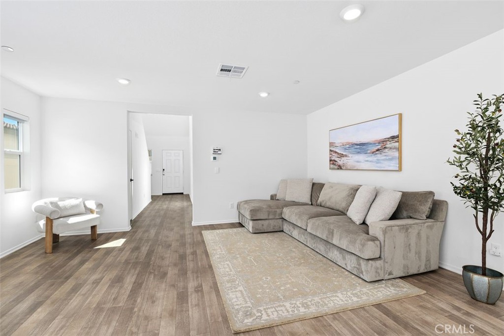 MLS #PW25263011 image #6