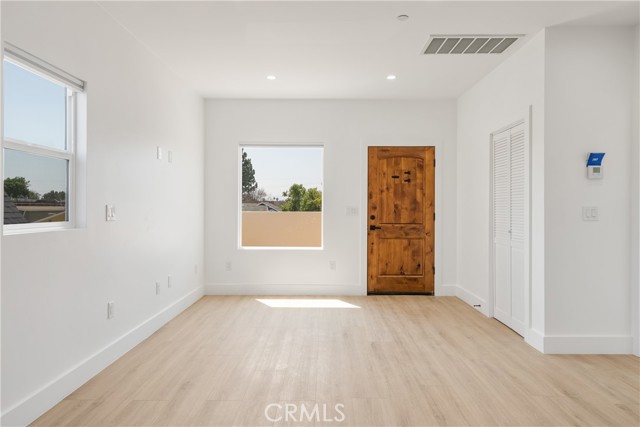 MLS #PW25263014 image #4