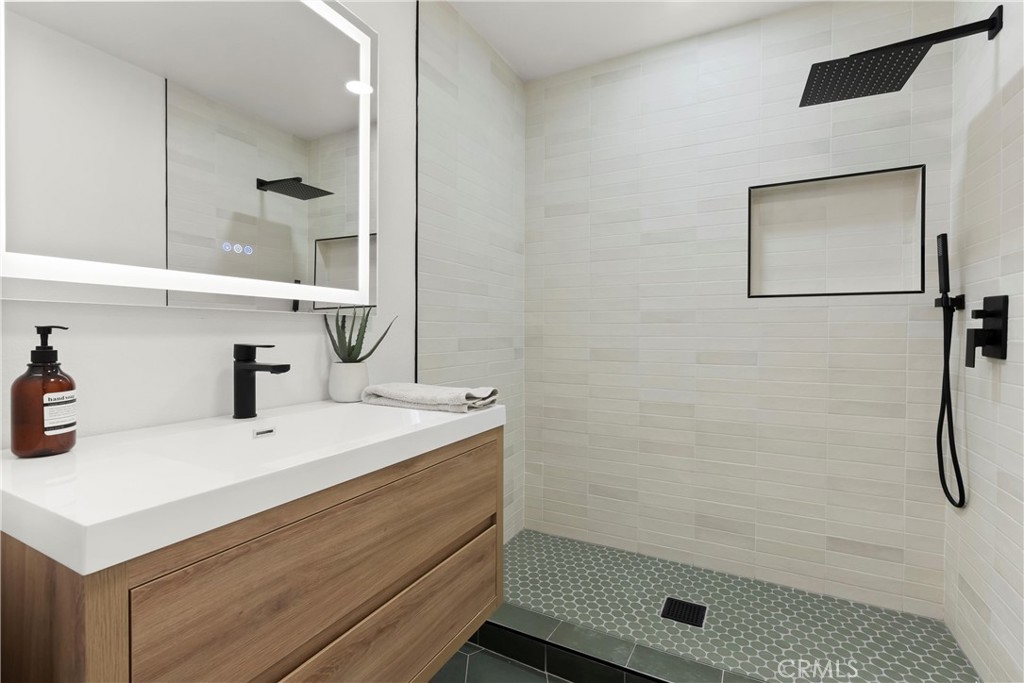 MLS #PW25263284 image #16