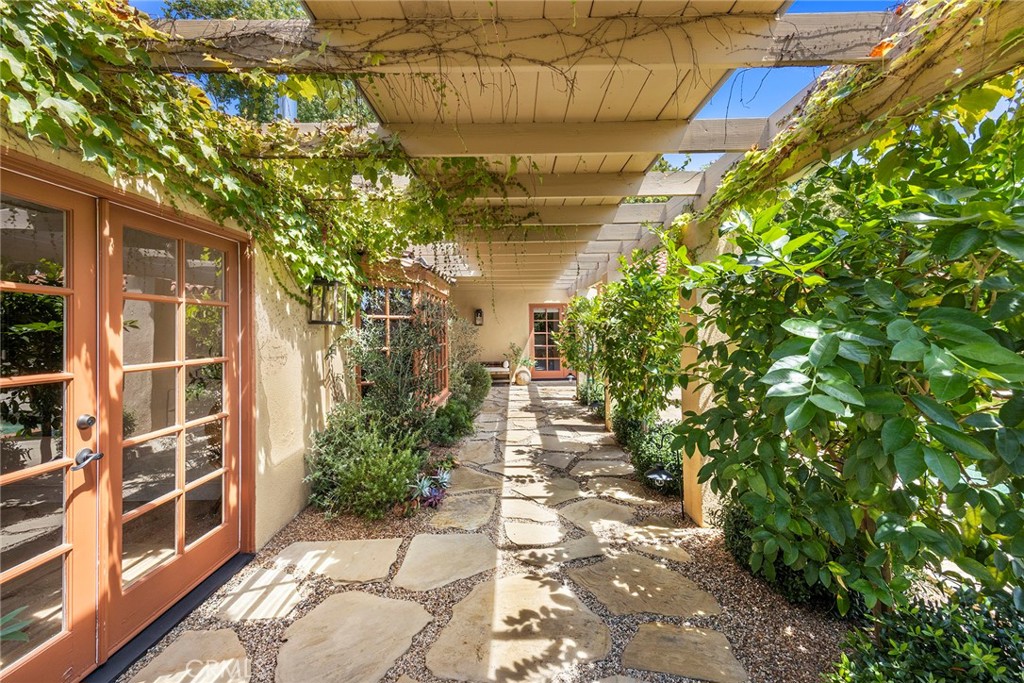 MLS #PW25263388 image #4