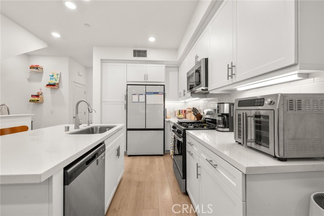 MLS #PW25263502 image #2