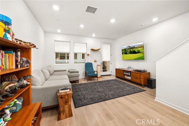 MLS #PW25263502 image #3