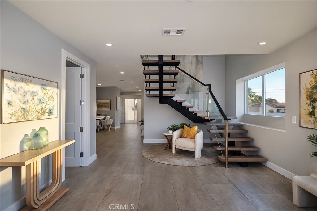 MLS #PW25263570 image #5