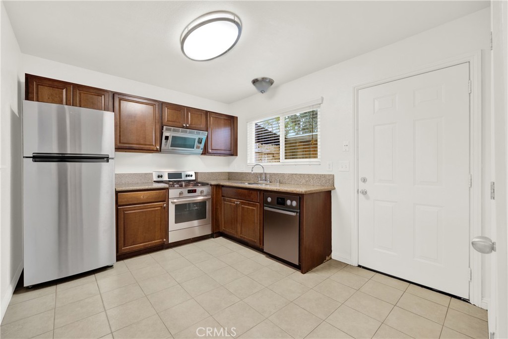 MLS #PW25263606 image #2