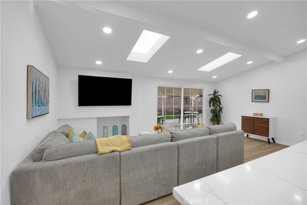 MLS #PW25263719 image #8