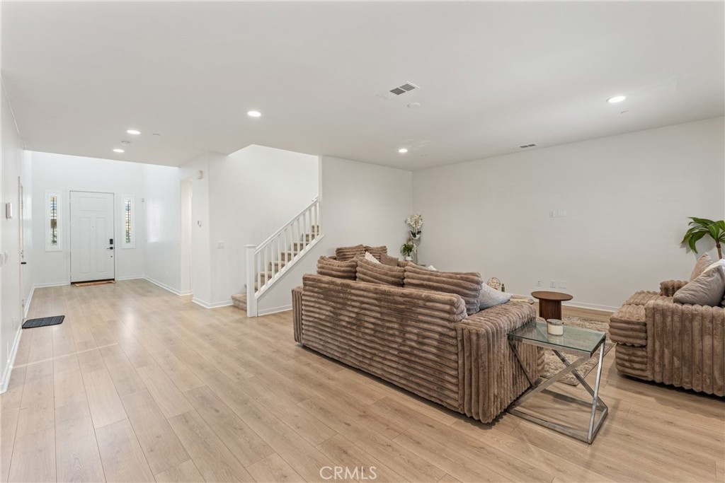 MLS #PW25263858 image #8