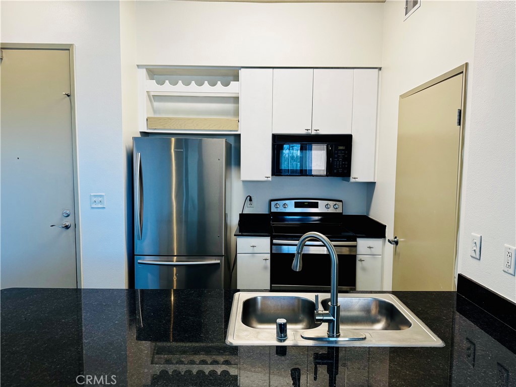 MLS #PW25264980 image #2