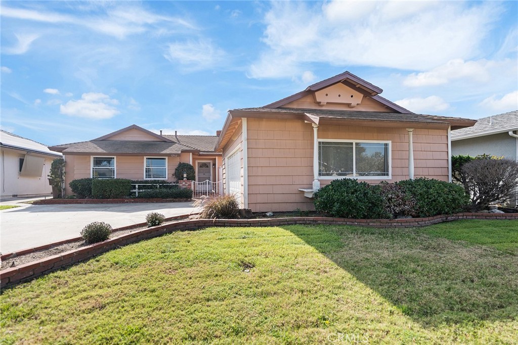 MLS #PW25265968 image #1