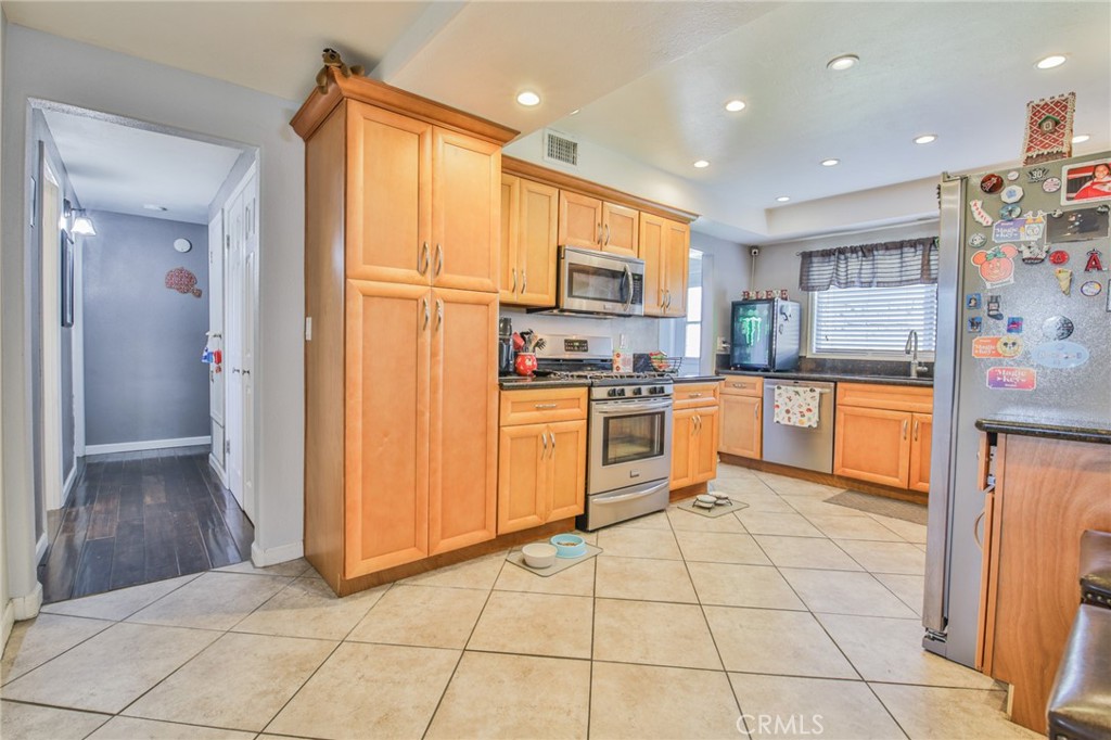 MLS #PW25266125 image #4