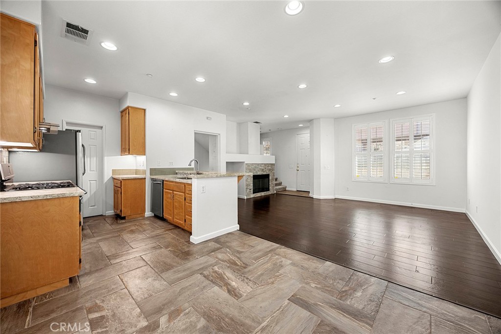 MLS #PW25266190 image #12