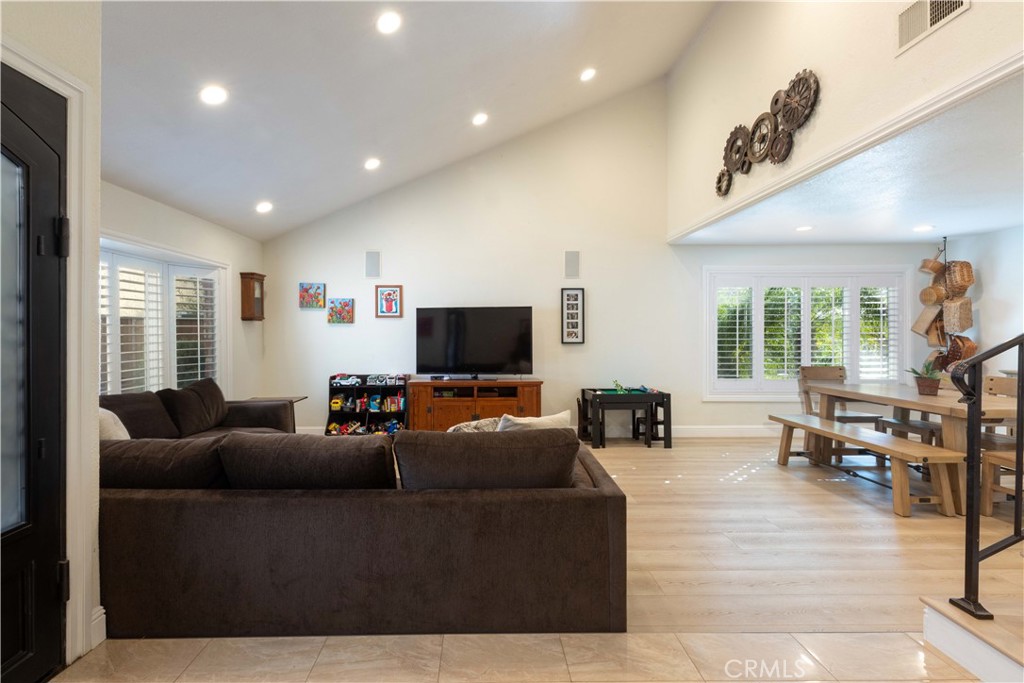 MLS #PW25266598 image #14