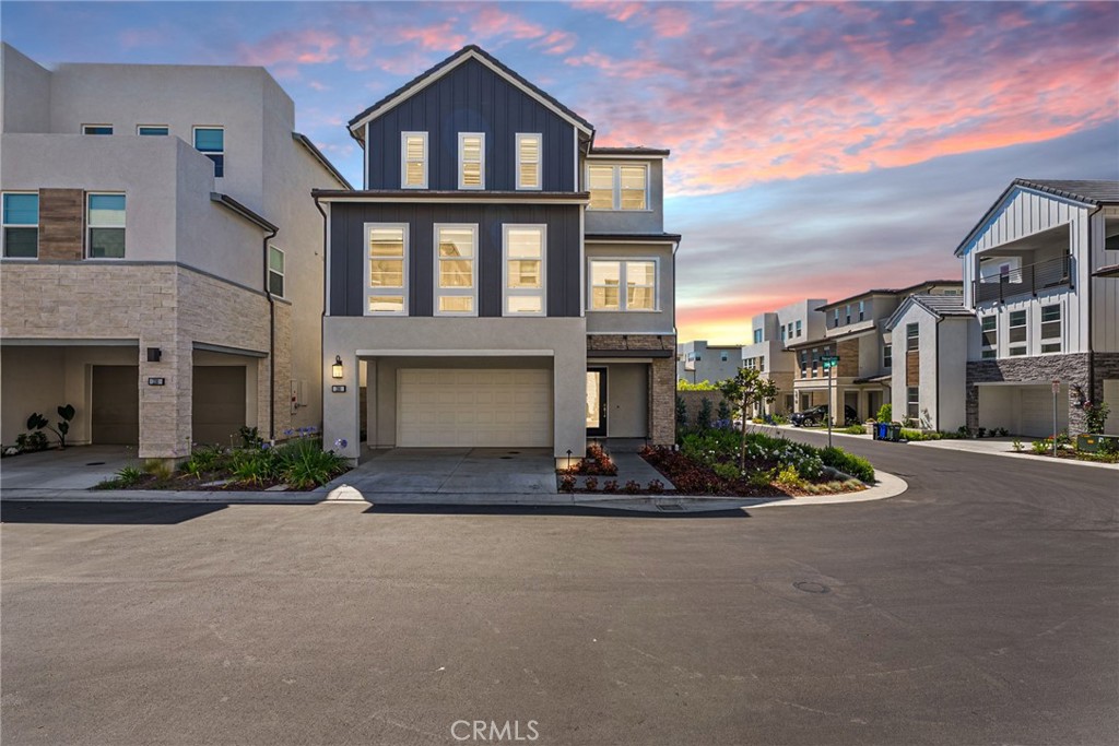 MLS #PW25266603 image #1