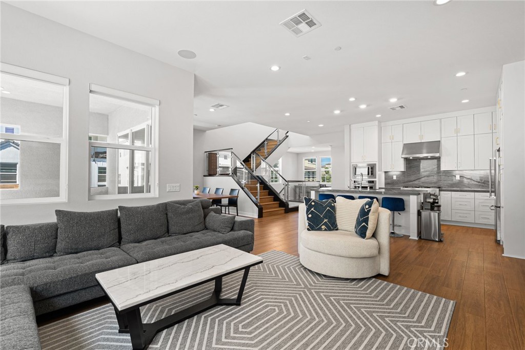 MLS #PW25266603 image #5