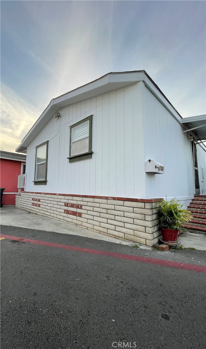 MLS #PW25266866 image #1