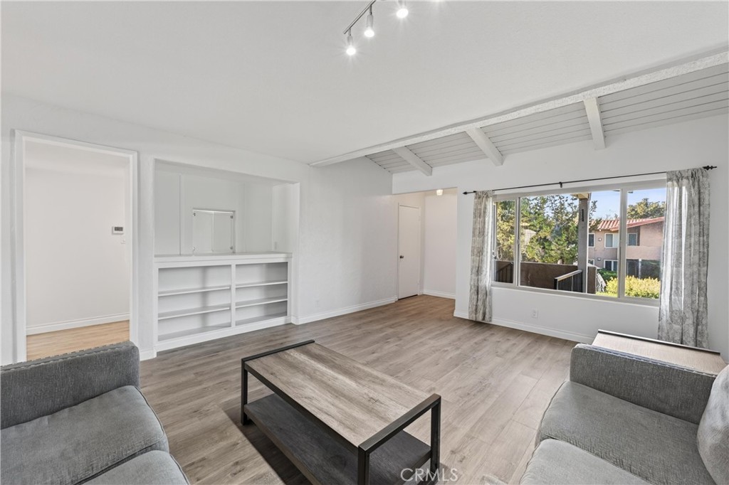 MLS #PW25266954 image #5