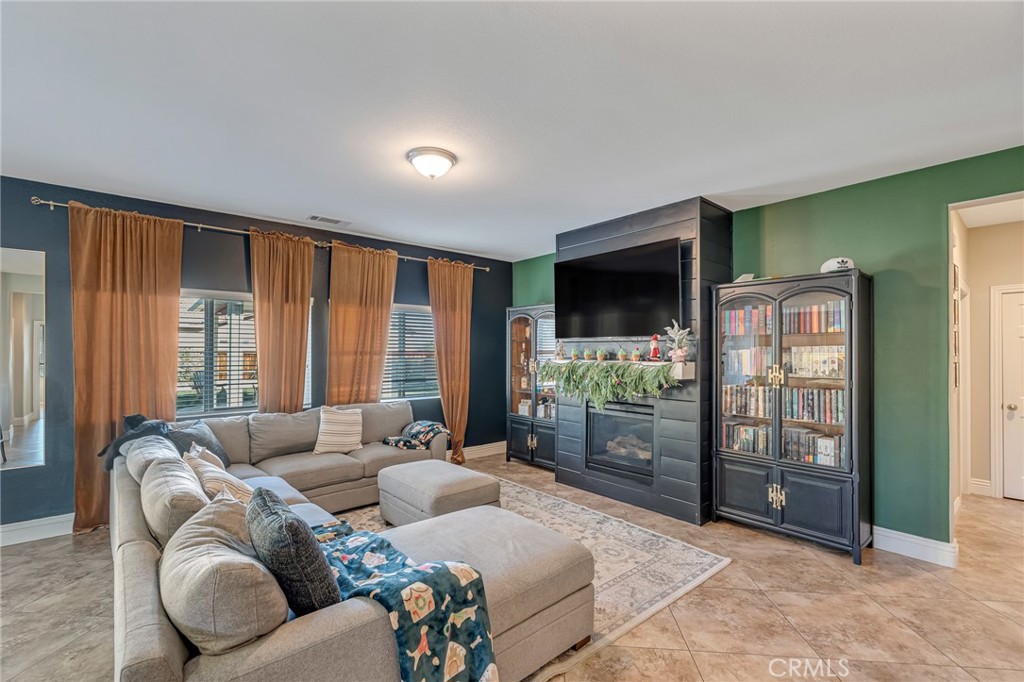 MLS #PW25267044 image #8