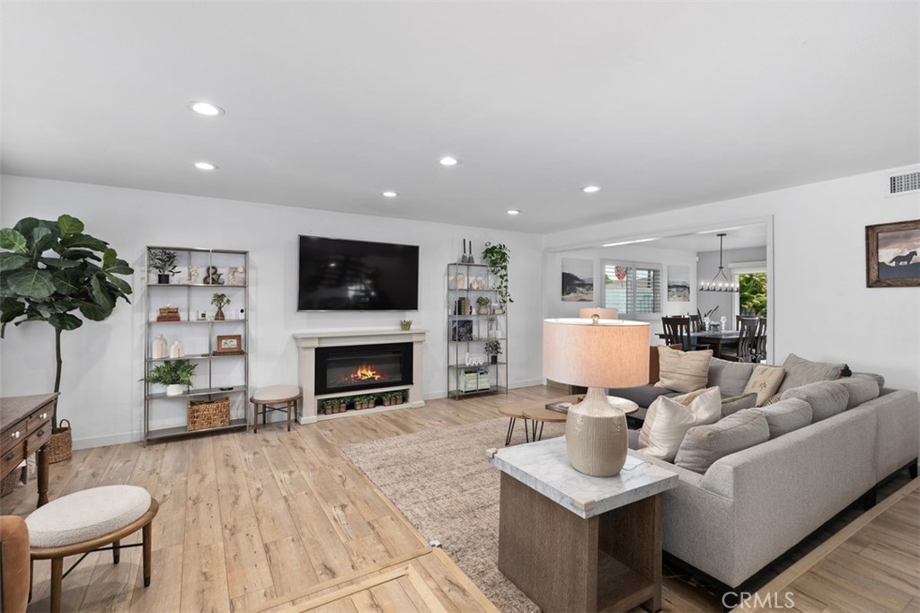 MLS #PW25267400 image #3