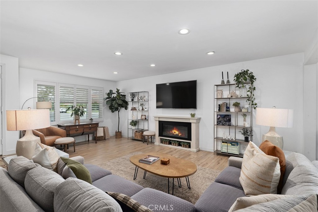 MLS #PW25267400 image #4