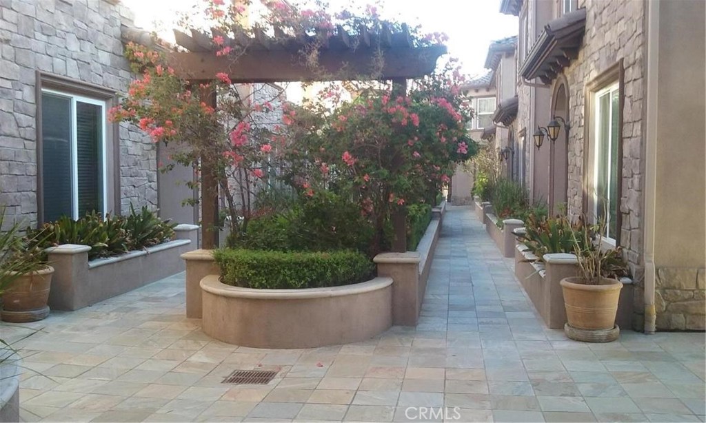 MLS #PW25267662 image #1