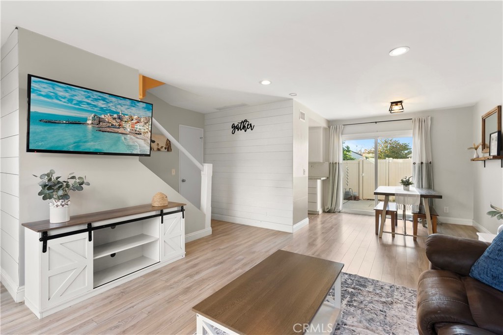 MLS #PW25267776 image #2