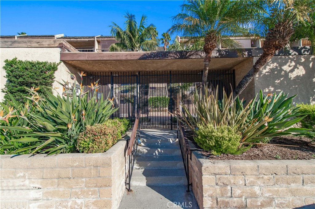 MLS #PW25267859 image #1