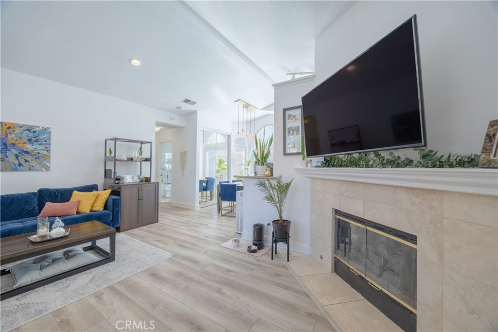 MLS #PW25268033 image #3