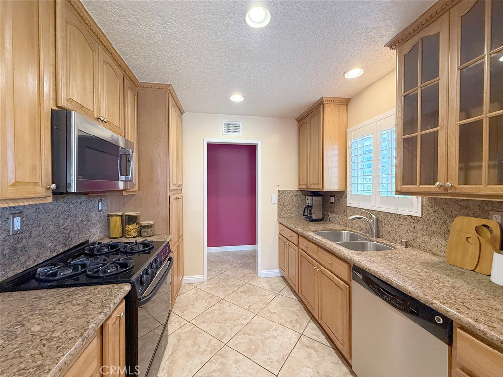 MLS #PW25268159 image #7