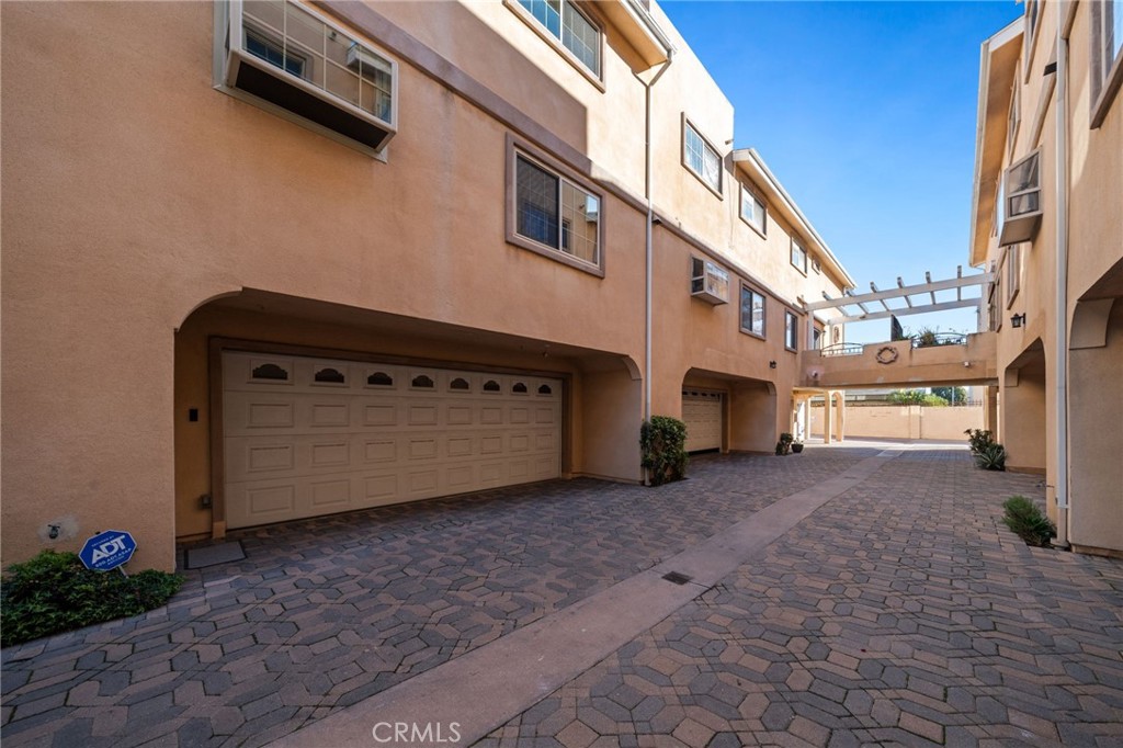 MLS #PW25268236 image #1