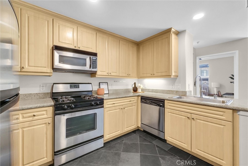 MLS #PW25269293 image #7