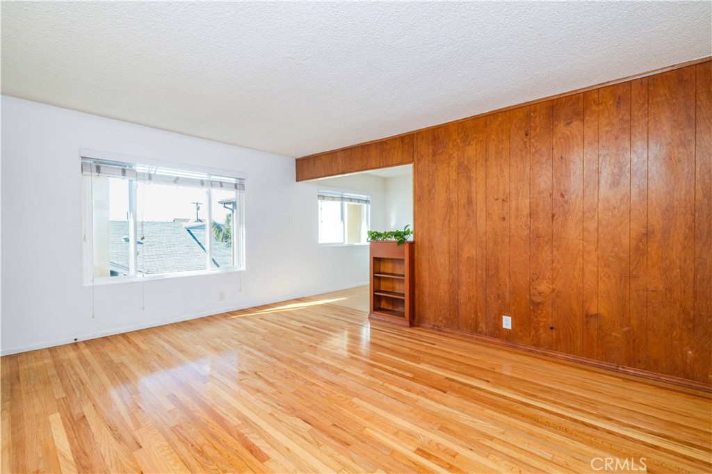 MLS #PW25269428 image #0