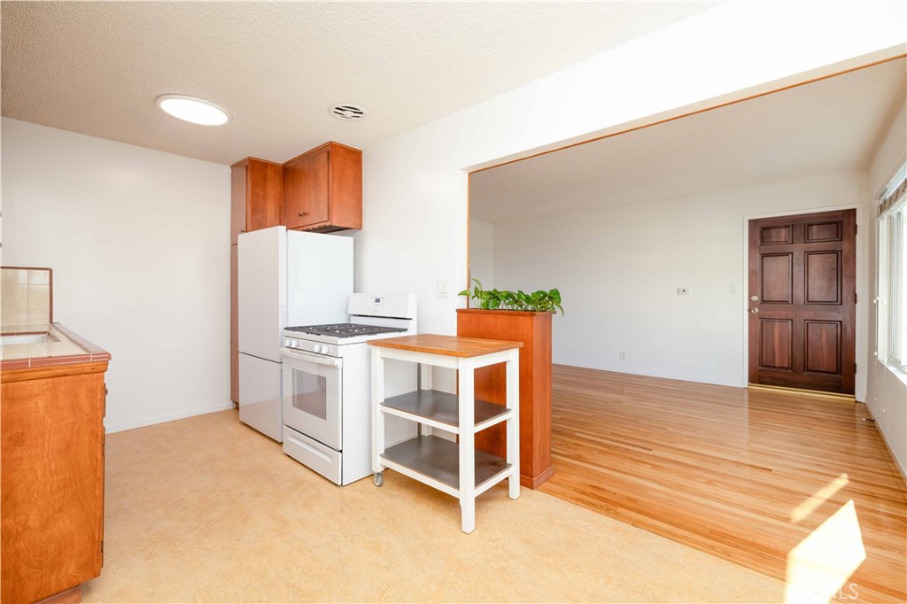 MLS #PW25269428 image #4