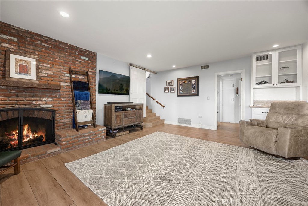 MLS #PW25270037 image #5