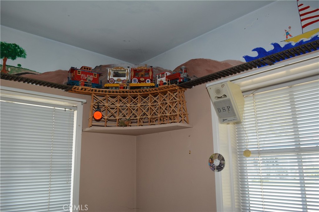 MLS #PW25270156 image #14