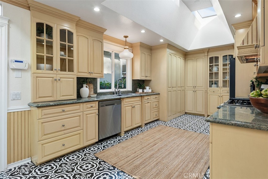 MLS #PW25270376 image #10