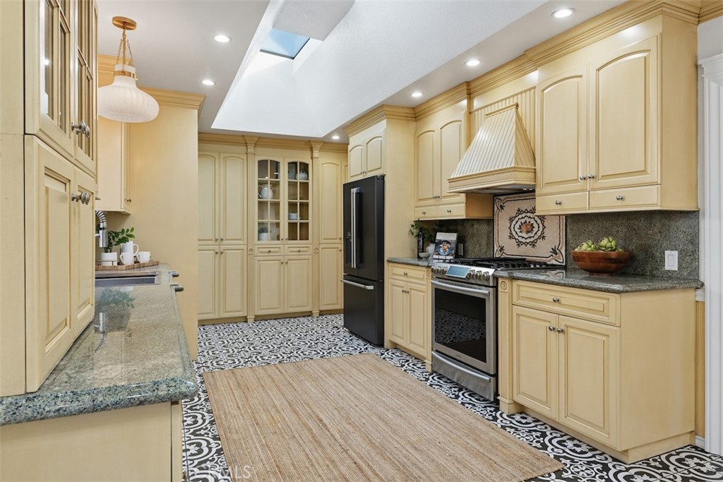 MLS #PW25270376 image #11