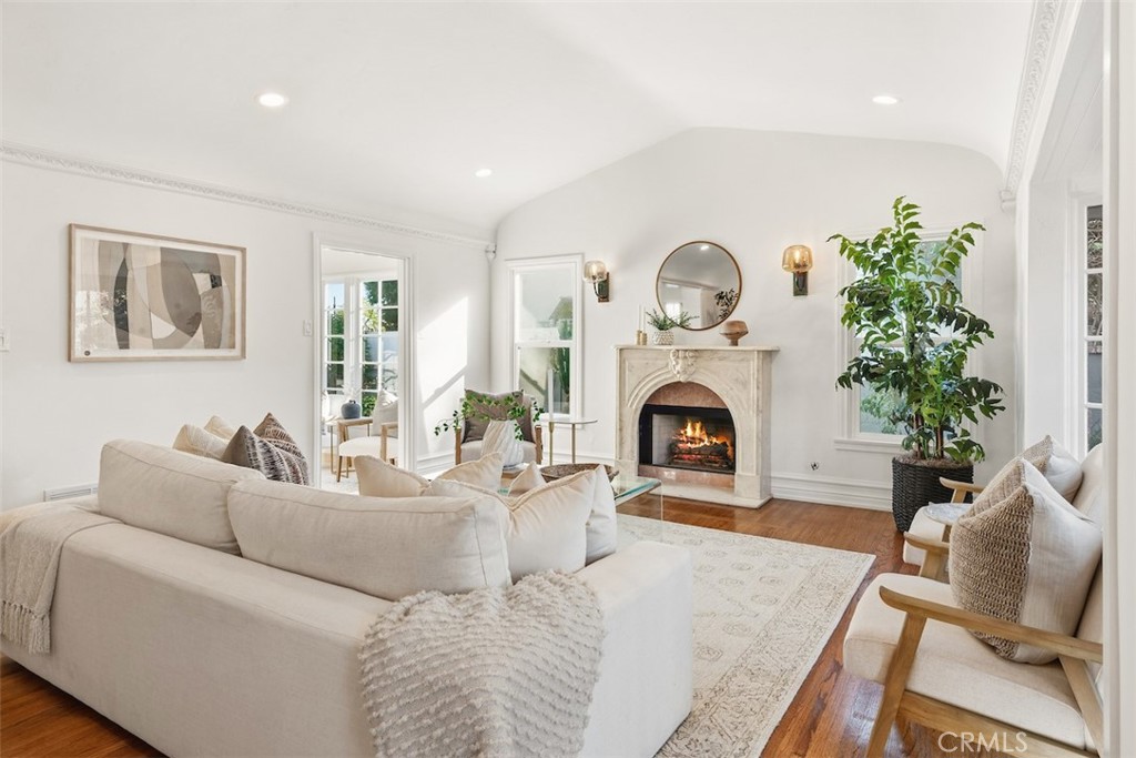 MLS #PW25270376 image #3