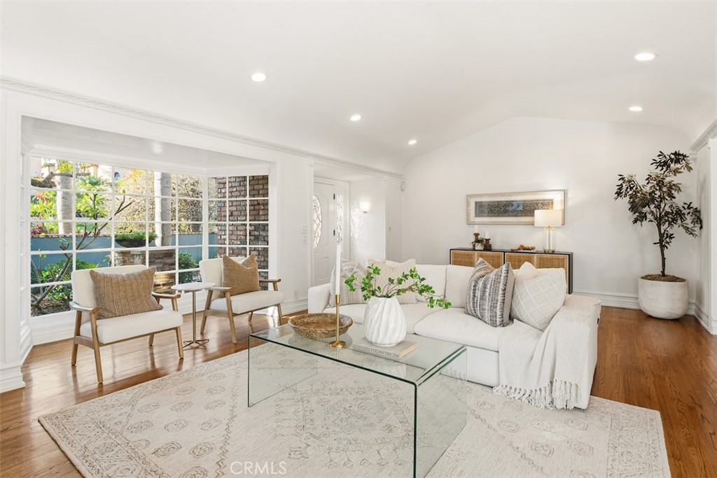 MLS #PW25270376 image #5