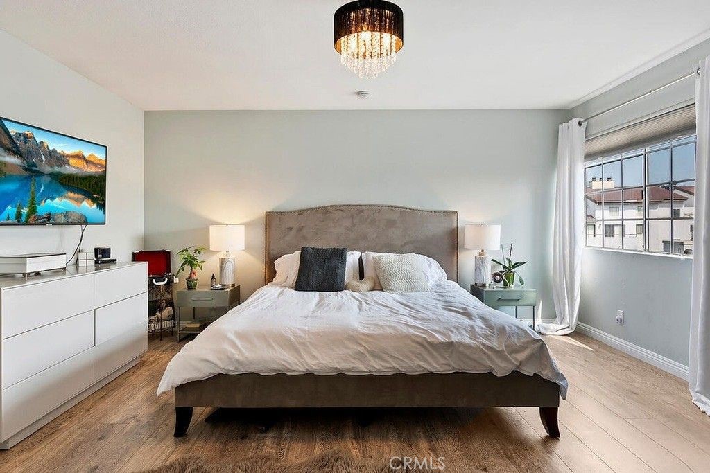 MLS #PW25270456 image #5