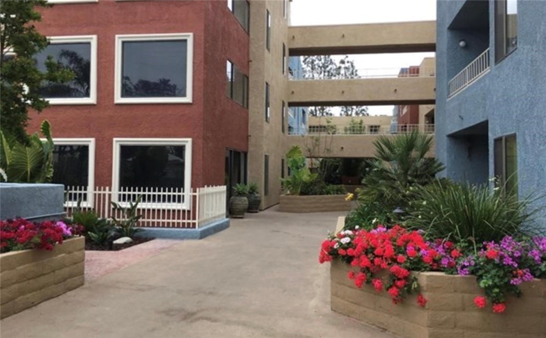 MLS #PW25270492 image #4