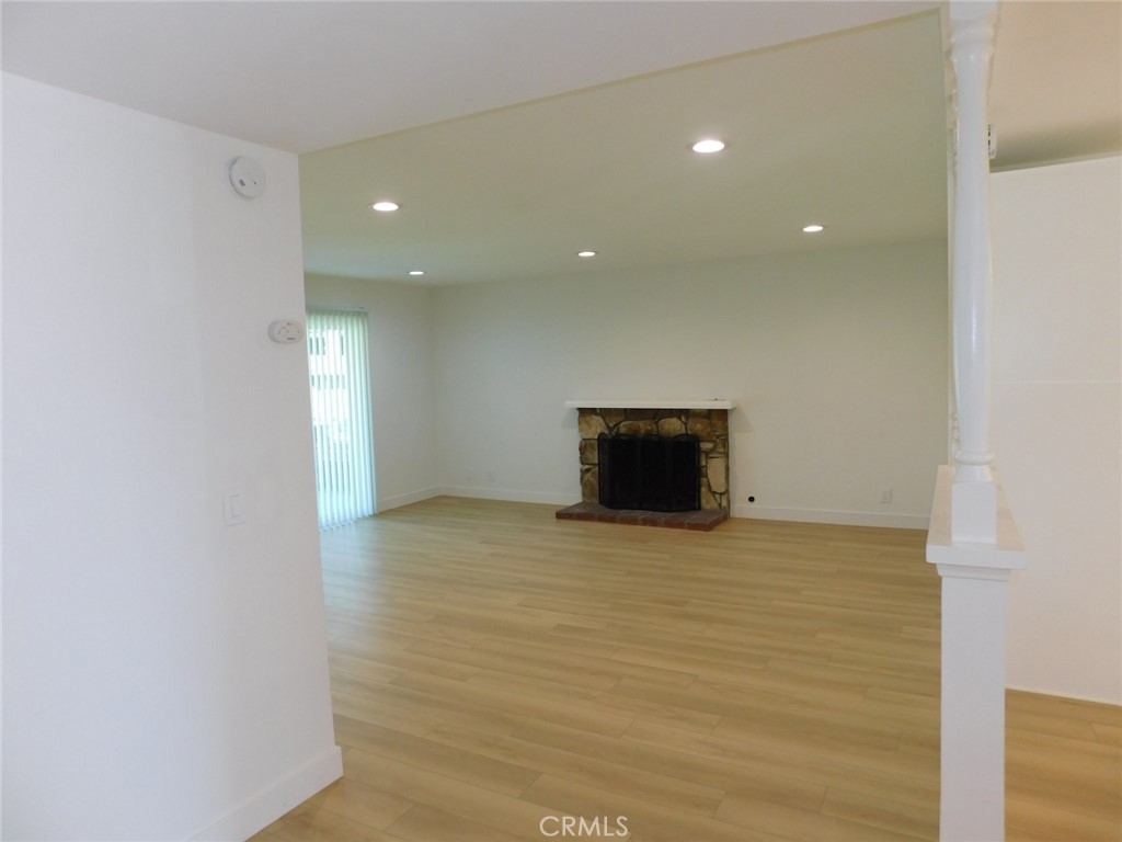 MLS #PW25270502 image #2