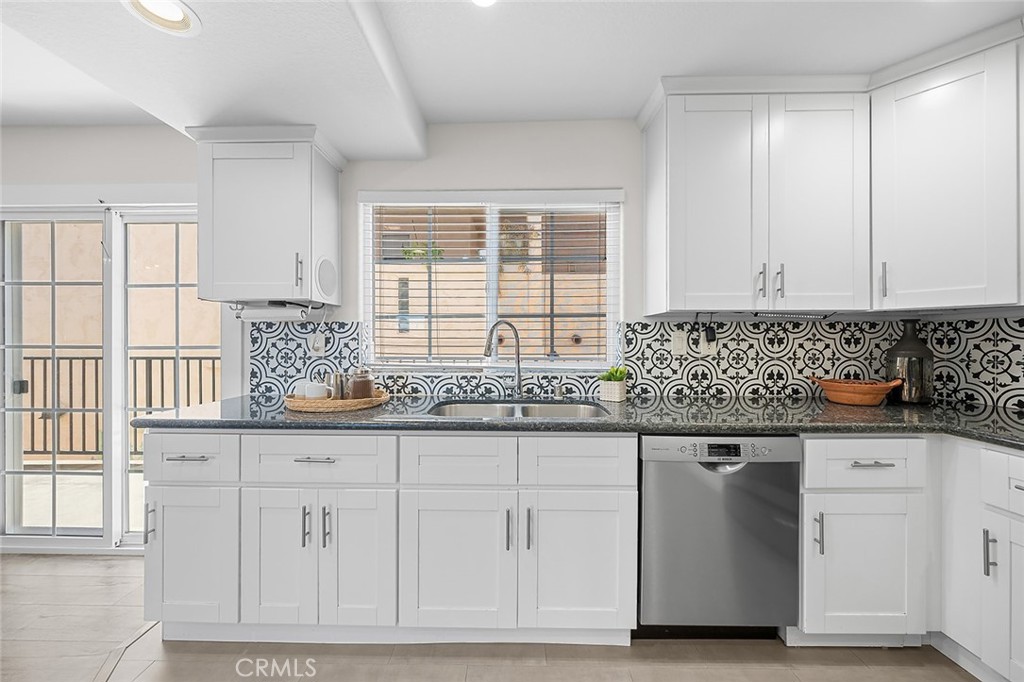 MLS #PW25270510 image #5