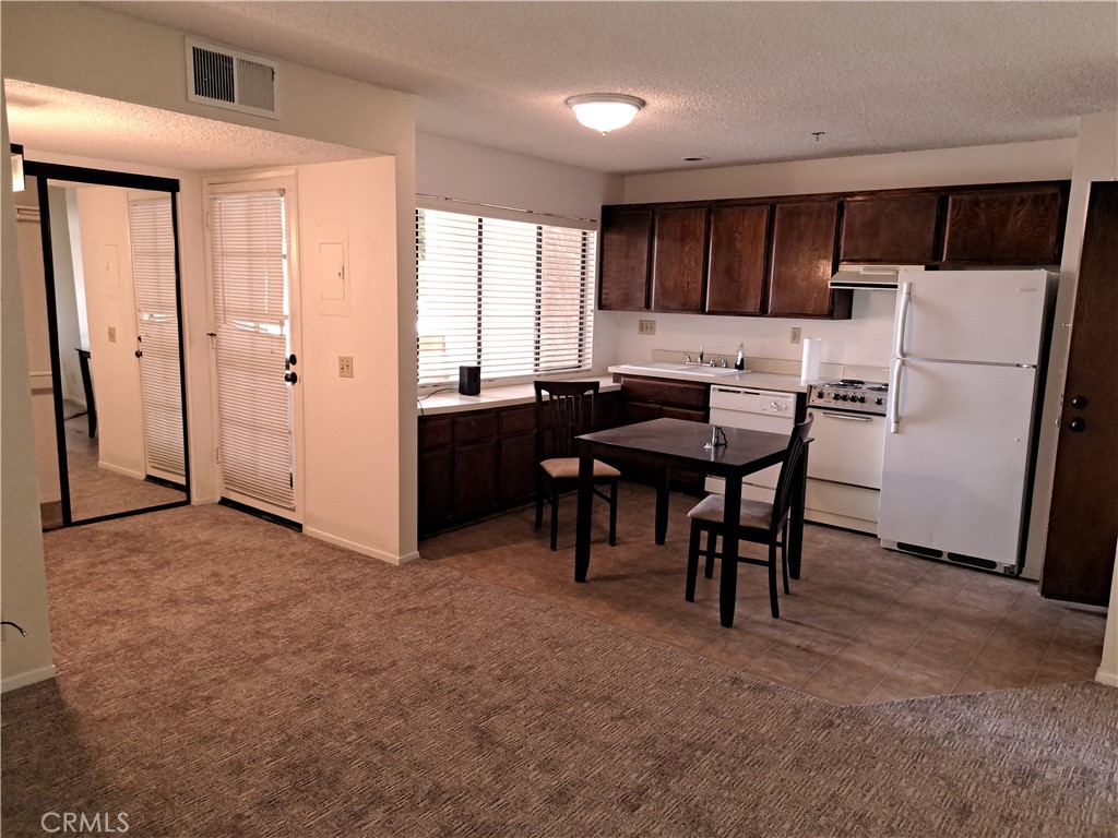 MLS #PW25270544 image #5